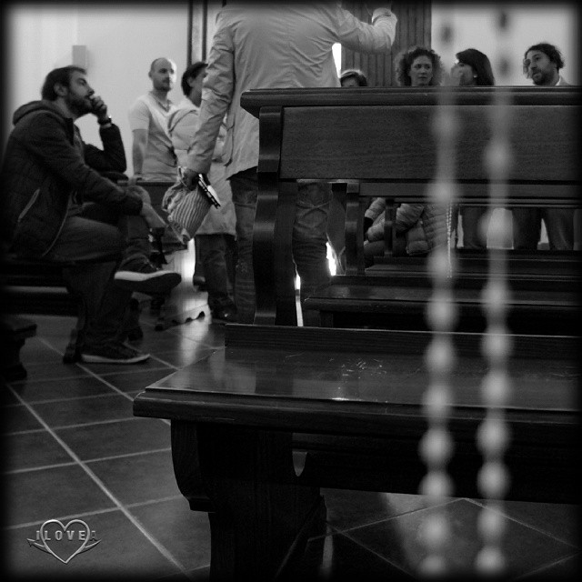 Behind the beads#detail #people #bw #church #chiesa #chiesettadeipoveri #vibo #calabria #italia #interior #instacool #instagood #photo_bw #bnw_calabria #bnw #ilovea #ig_calabria #loves_united_calabria #bestcalabriapics #phototag - Instagram moment 