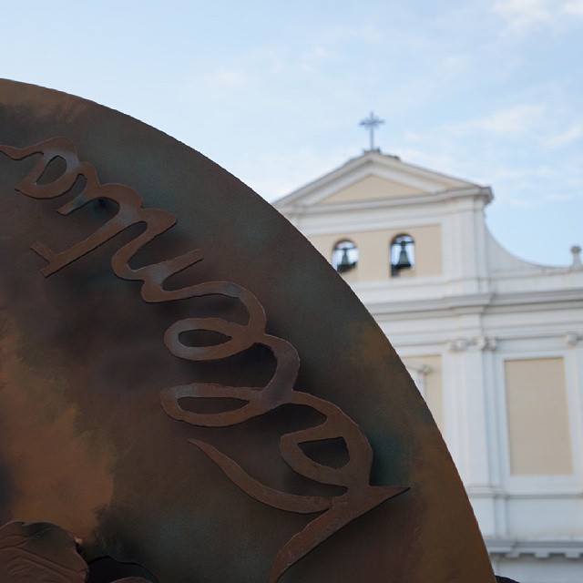 Valentia#detail #sculpture #church #sky #pointofview #picoftheday #photooftheday #santospirito #bestoftheday #igersworldwide #ig_calabria #calabriadaamare #bestcalabriapics #loves_united_calabria #instacool #instagood #instalike #nofx #nofilter #ilovea #sonyalpha3000 #igerscalabria - Instagram moment 