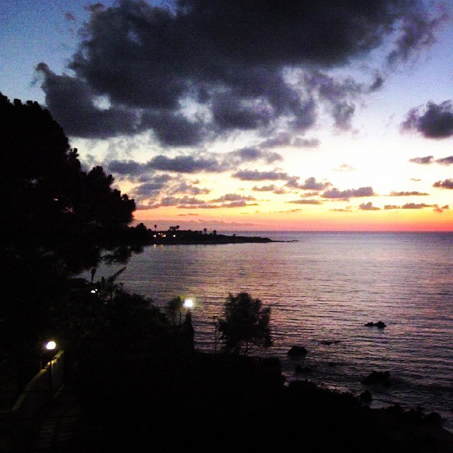 Condensations#panorama #clouds #sky #sunset #sea #gulf #horizon #hopes #calabria #italia #photooftheday #picoftheday #bestoftheday #ig_calabria #calabriadaamare #sunset_calabria #sunsetlovers #igersworldwide #igers_italia #phototag #instacool #instagood #wikohighway #ilovea - Instagram moment 